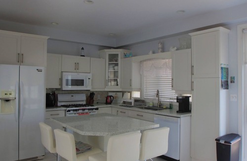 Crystal Beach House | Crystal Cove Cottage - Family friendly, Private beach, Gated community!