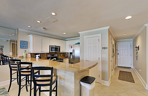 Crystal Beach Condo | Crystal Dunes by Southern Vacation Rentals