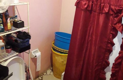 Sandy Bay House | Crystal guest house