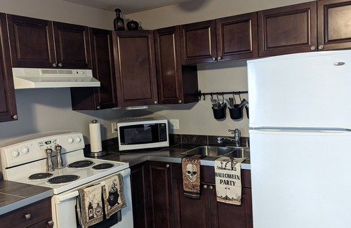 Regional District of Nanaimo Apartment | Crystal Hollows Lake View
