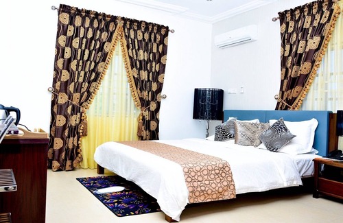 Ilorin Hotel | Crystal House