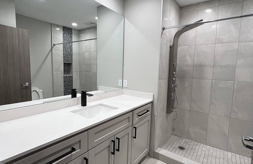 Clodine Hotel | Crystal Inn Missouri City