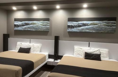 Clodine Hotel | Crystal Inn - Sugarland