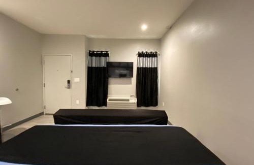 Clodine Hotel | Crystal Inn - Sugarland
