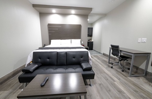 Baytown Hotel | Crystal Inn