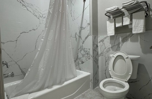 Barker Hotel | Crystal Inn