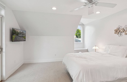 Crystal Apartment | Crystal Lake Cozy 2 Bedroom Apartment - Sleeps 4 - Montcalm County
