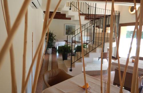 Fiume Veneto House | Crystal Luxury House