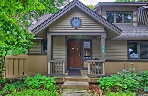 Thompsonville Condo | Crystal Mountain Condo on the Betsie Valley 18th hole