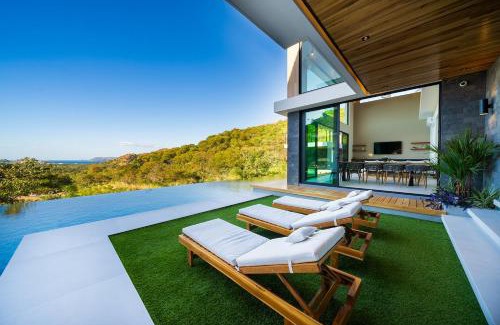 Santa Barbara House | Crystal Ocean Retreat Luxury Pool Home For 12