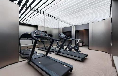 Middle Chaoyang Hotel | Crystal Orange Hotel Beijing Jiuxianqiao Branch