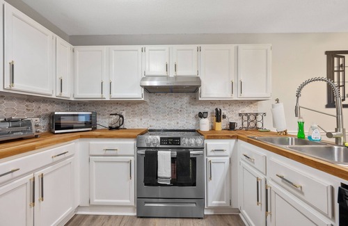 Durham House | Crystal Pines- 2BD House, 10 Minutes From Duke and Downtown Durham
