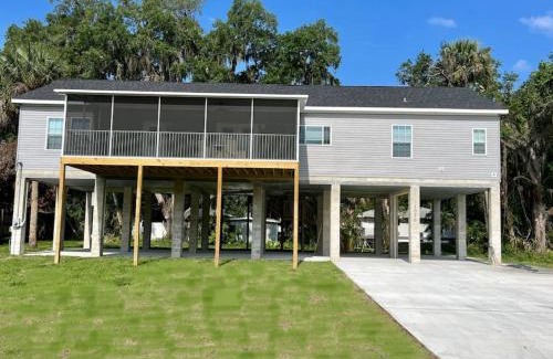 Crystal River House | Crystal River Highrise
