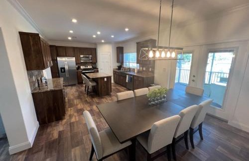 Crystal River House | Crystal River Highrise