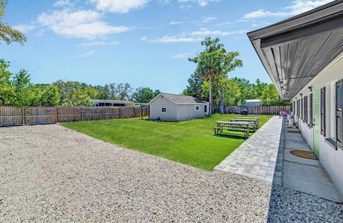 Homosassa Apartment | Crystal River Resort | Fish, Grill, Relax & Stay