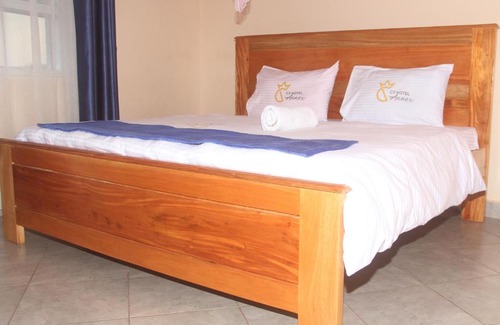 Hoima Hotel | CS HOTEL
