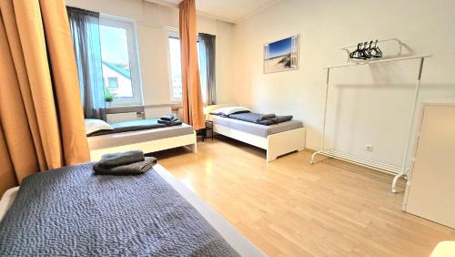 Hagen Apartment | -CS24- 3 rooms apartment in Hagen Eilpe - winter garden - HA01