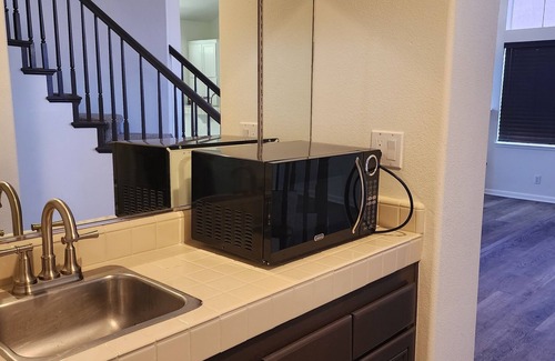 Simi Valley Bed & Breakfast | CSE Property Group