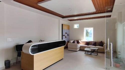 Thadlaskein Hotel | CTC Orchid Inn