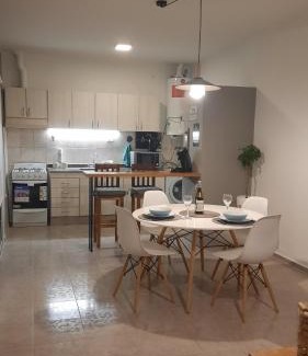 San Martin House | Cuarto Creciente