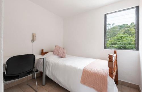 Bosques de las Lomas House | Cuarto en las Lomas