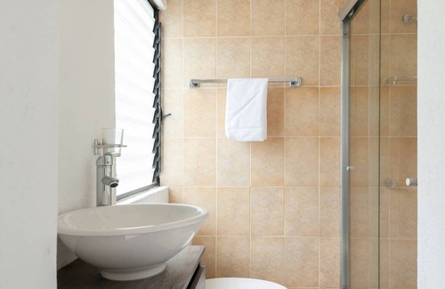 Bosques de las Lomas House | Cuarto En Las Lomas!