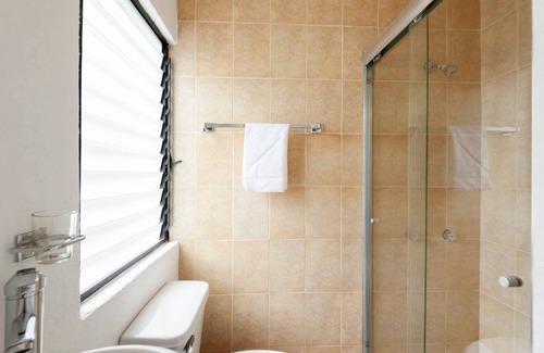 Bosques de las Lomas House | Cuarto En Las Lomas!