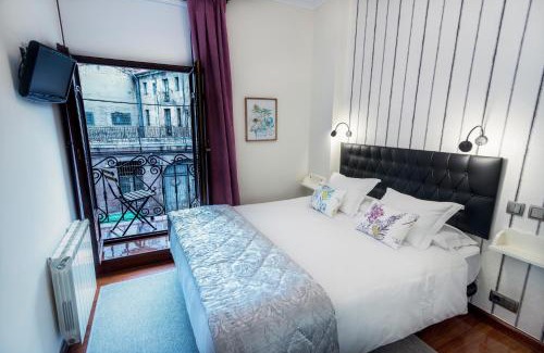 Torrelavega House | Cuatro Caminos Rooms