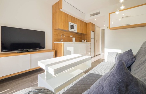 Torrequebrada Apartment | Cubo's Alvaro Benalmadena Beach & free parking