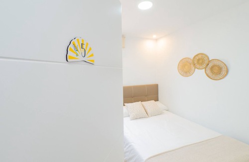 Torre de Benagalbon Bed & Breakfast | Cubo's Hostal William's Sunny 5 with Breakfast/free wifi/air conditioning