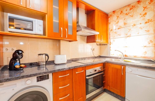 Bailen-Miraflores Apartment | Cubo's Tejares Malaga Apartment/city center/free wifi