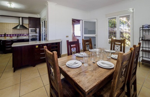 Alhaurin de la Torre Villa | Cubo’s Villa Plumaria de Alhaurin/private pool/free wifi