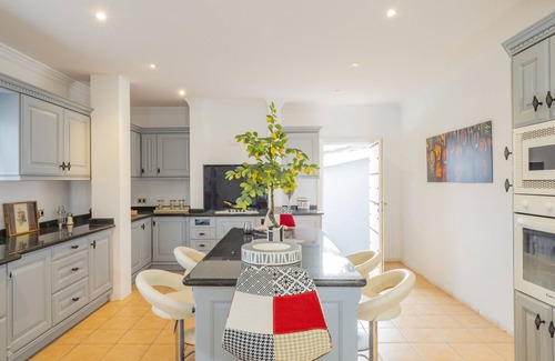 Coin Villa | Cubo's Villa Agua de Azahar/private pool/barbecue/children's area