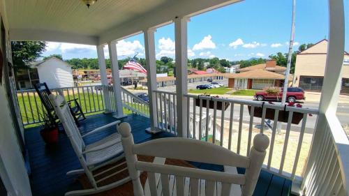 Luray House | Cubs Cottage