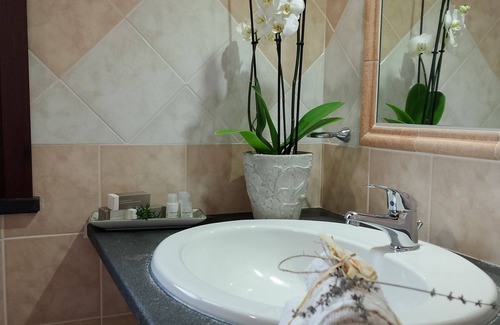 Oristano Bed & Breakfast | CuccuruAio' B&B