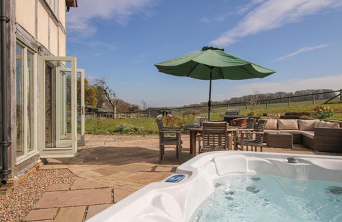 Tenbury Wells House | Cuckoo Pen Cottage