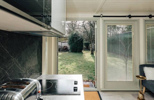 Medmenham Apartment | Cuckoo s Hideaway - From 75 Per Night