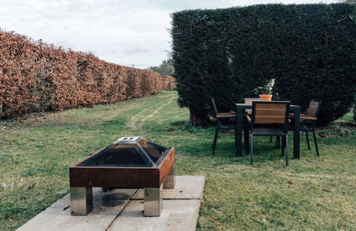 Medmenham Apartment | Cuckoo s Hideaway - From 75 Per Night