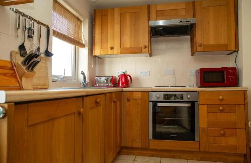 Tan-y-groes House | Cuckoo Springs Cottage Aberporth