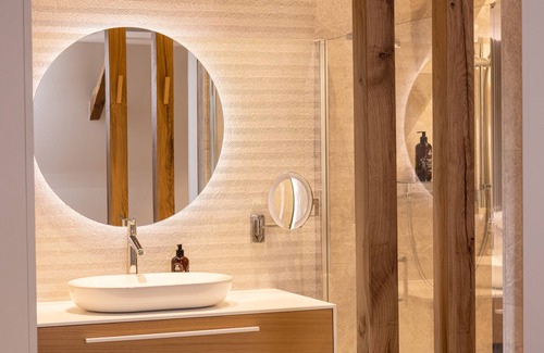 Altillac Hotel | Cueillette