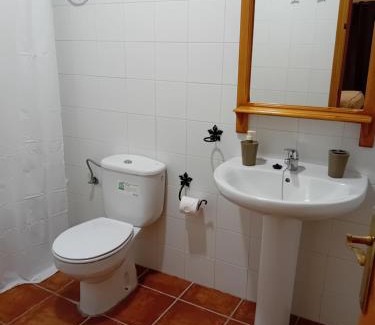 Castillejar Apartment | Cuevas El Lago de Castilléjar