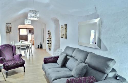 Benamaurel House | Cuevas Helena