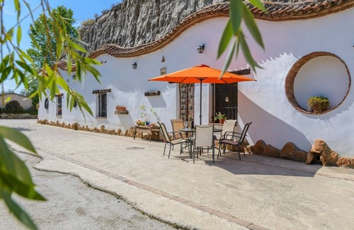 Fonelas Villa | Cuevas La Chumbera - Casa Granado 9pax Fonelas by Ruralidays