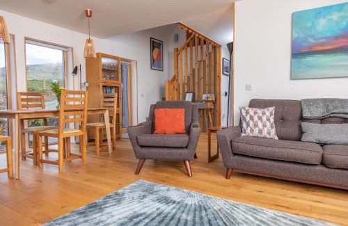 Portree House | Cuillrigh - Luxury house, loch & mountain views