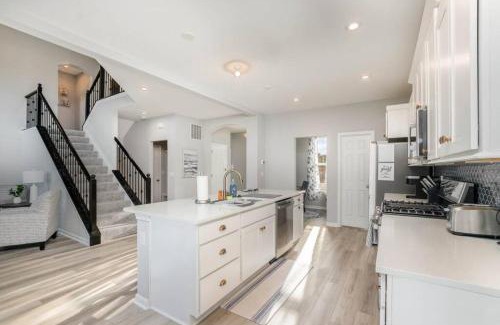 Otterbien Home House | Cul de sac home in Family friendly community