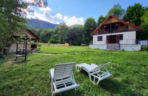 Tarcau House | Culcuș