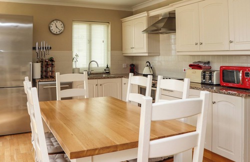 Newton by the Sea Cottage | CULLERNOSE COTTAGE, family friendly, with a garden in Embleton