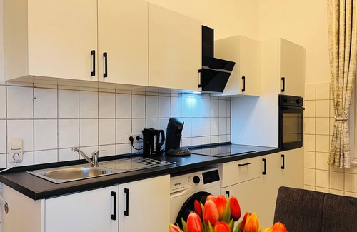 Saint Pauli Apartment | Culthouse Hamburg- Apartment 3 - Reeperbahn/Ecke Gr. Freedom at Beatles Platz