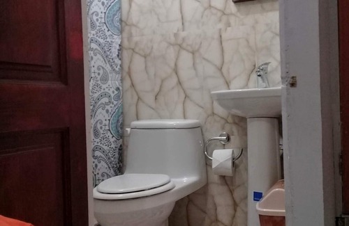 Runaway Bay House | Culture guest house and inn