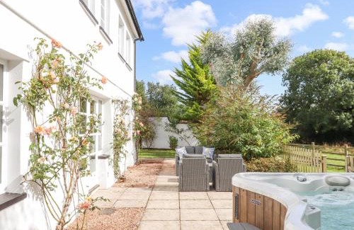 Crediton House | Culver Court Cottage